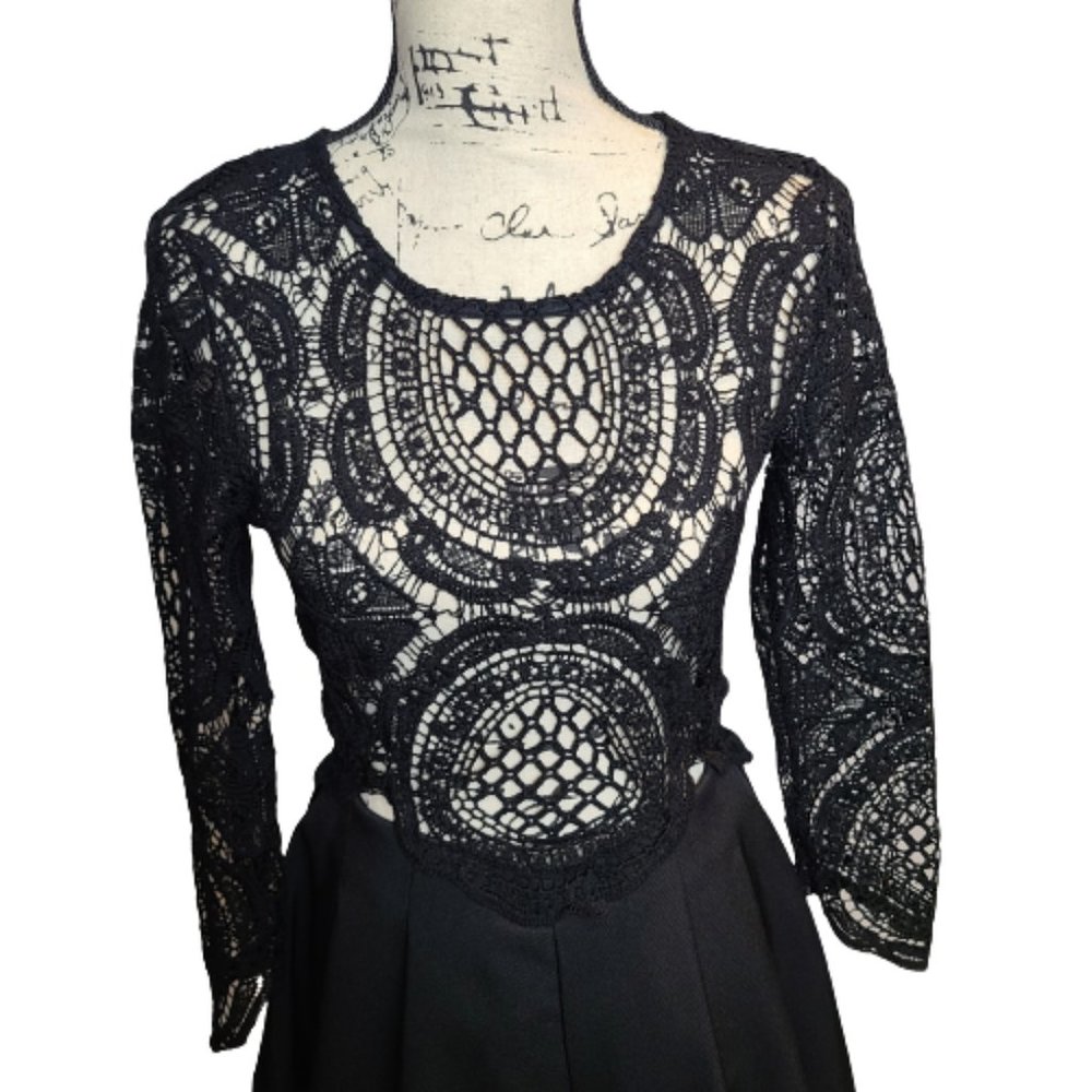 LUXXEL LADIES LONG SLEEVE CROCHET BLACK TOP WITH ATTACH SHORTS SIZE: M - Picture 3 of 12